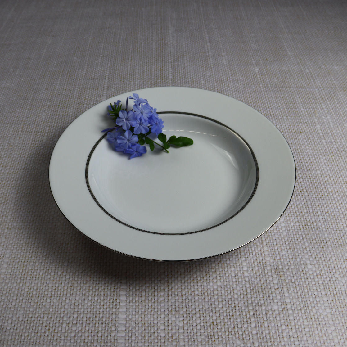 Degrenne Round deep dish with Blue Flower