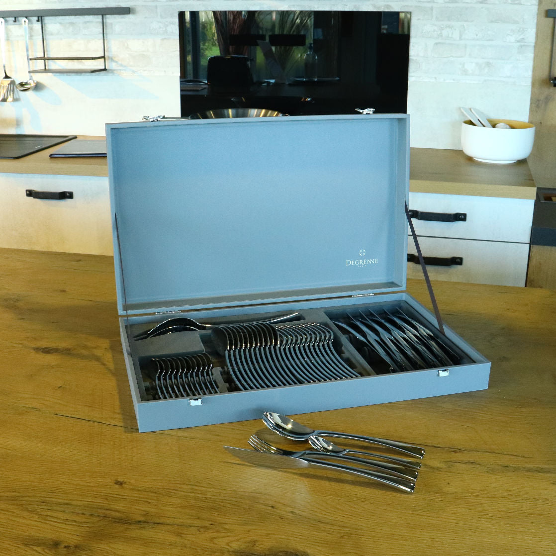 50 pieces solid handle serrated cutlery grey box set solstice poli-miror