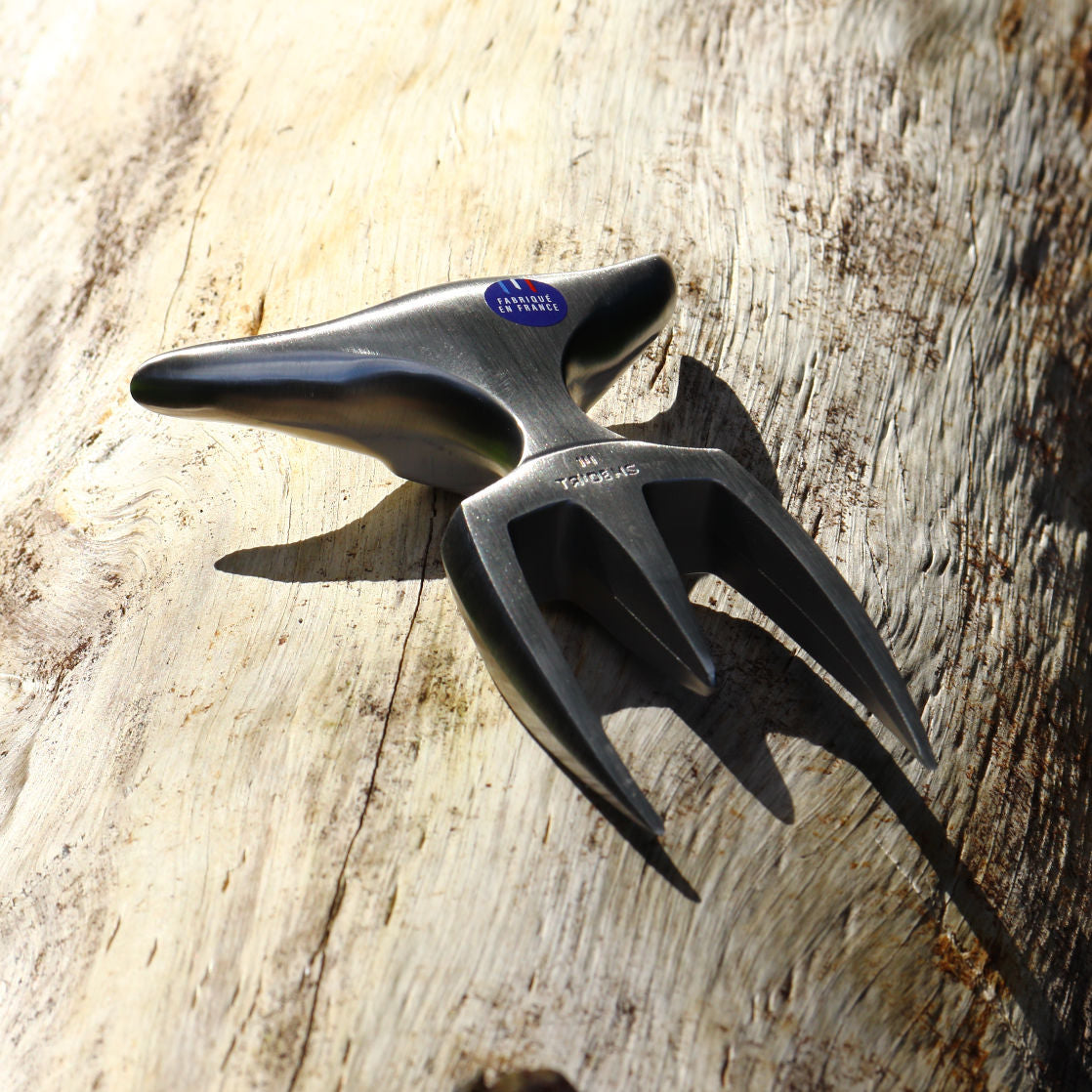 Brushed tridens fork with wooden base - Tridens